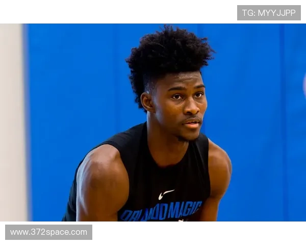 麦迪逊透露十字韧带撕裂恢复进展期待明年四月重返赛场